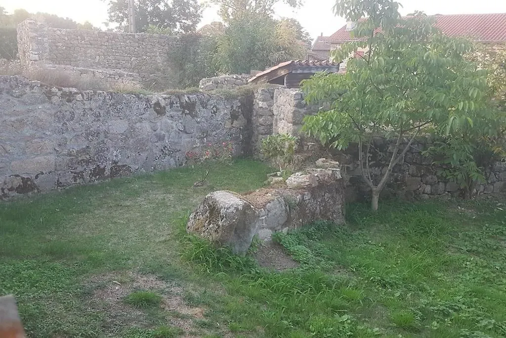 Prázdninový dům Authentique Maison De Campagne De La Riviere Saint-Andre-de-Chalencon Francie